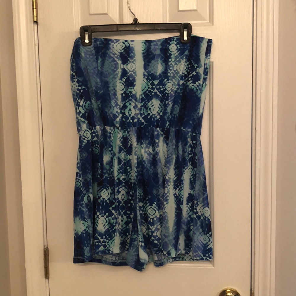 Romper - Picture 2 of 3